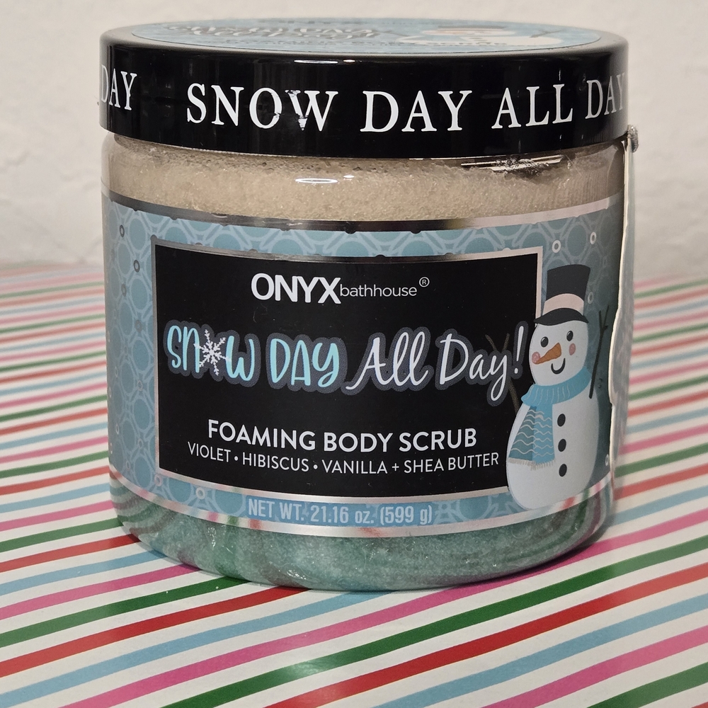 Snow Day All Day! 21.16 oz.          ONYX bathhouse Foaming Body Scrub